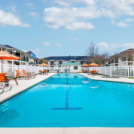 Richmond Inn And Suites Baton Rouge College Drive Ngoại thất bức ảnh