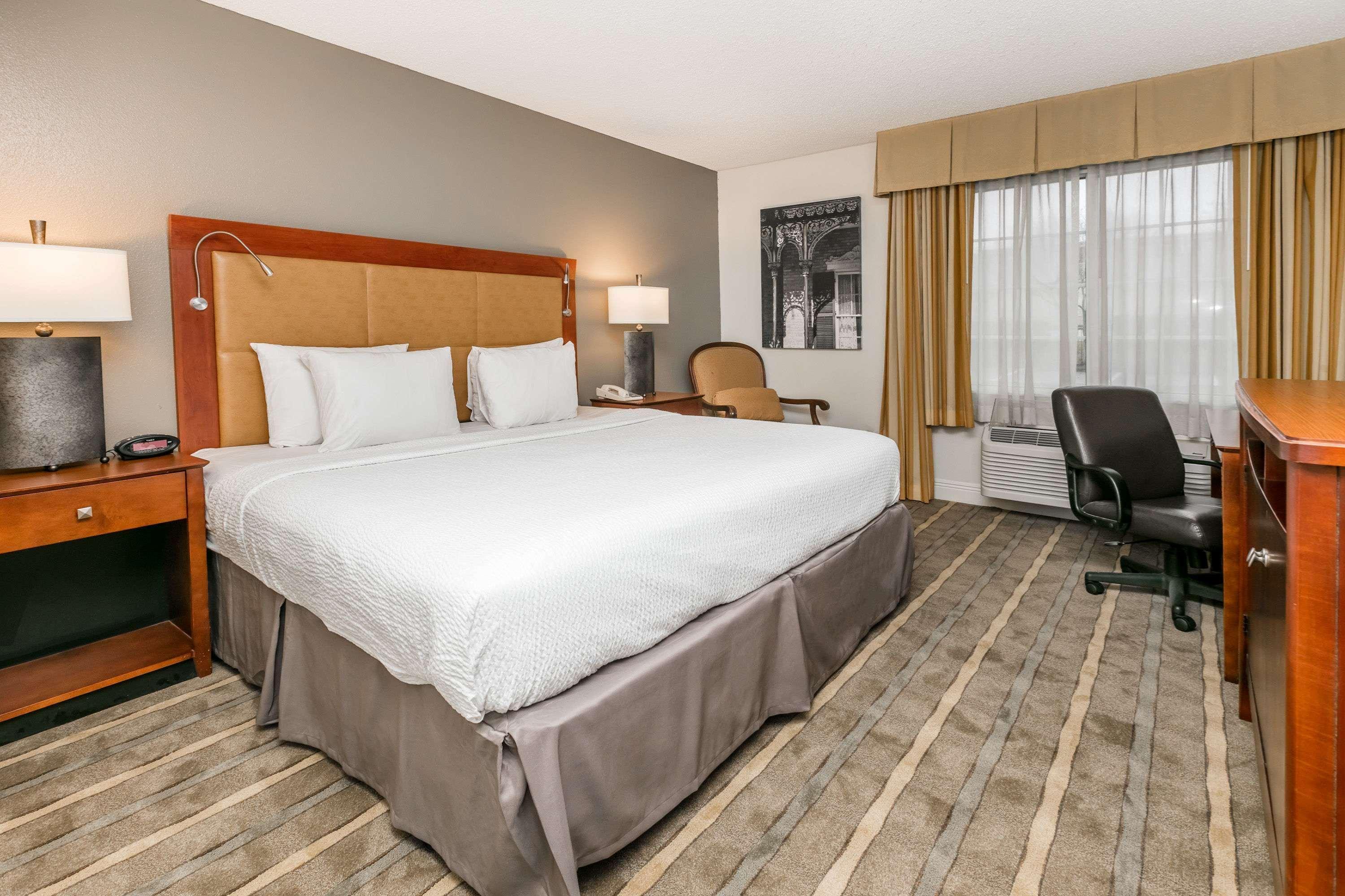 Richmond Inn And Suites Baton Rouge College Drive Ngoại thất bức ảnh