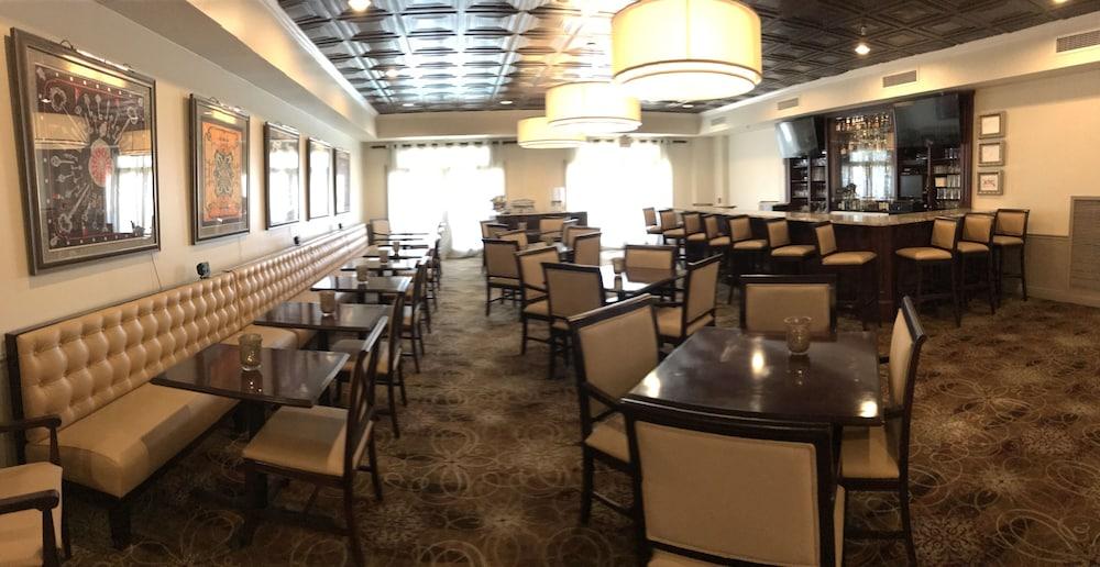 Richmond Inn And Suites Baton Rouge College Drive Ngoại thất bức ảnh
